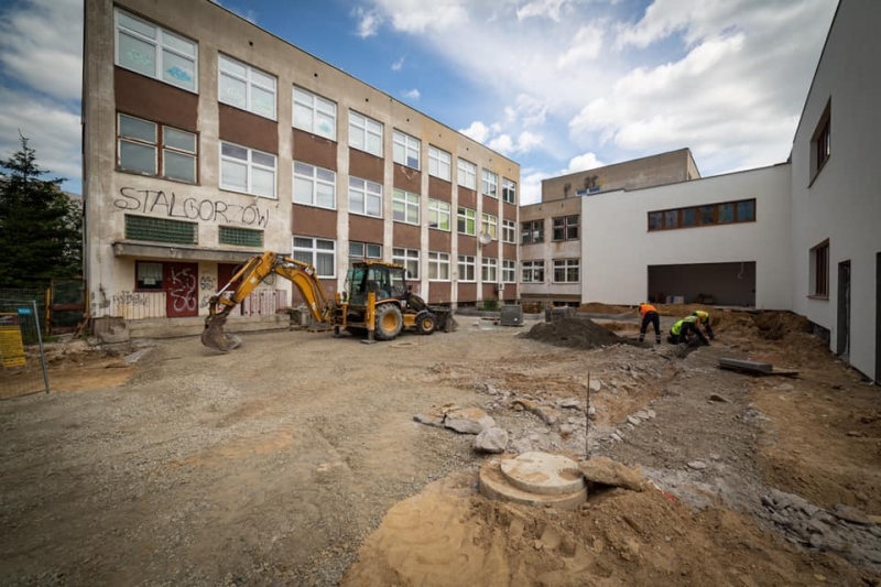 4/20 Postępy prac przy rozbudowie SP20