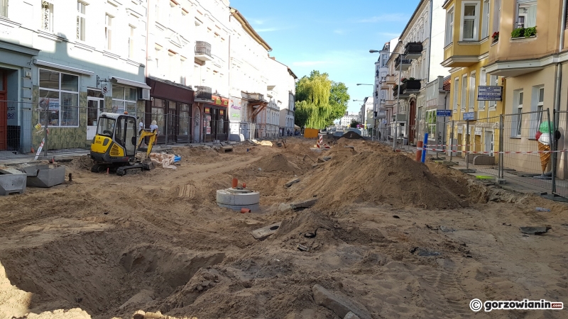 7/19 Postęp prac przy ul. Chrobrego i Mieszka I