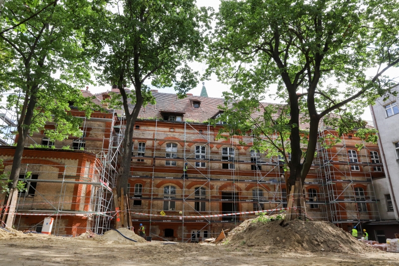 3/5 CEZiB rośnie w oczach