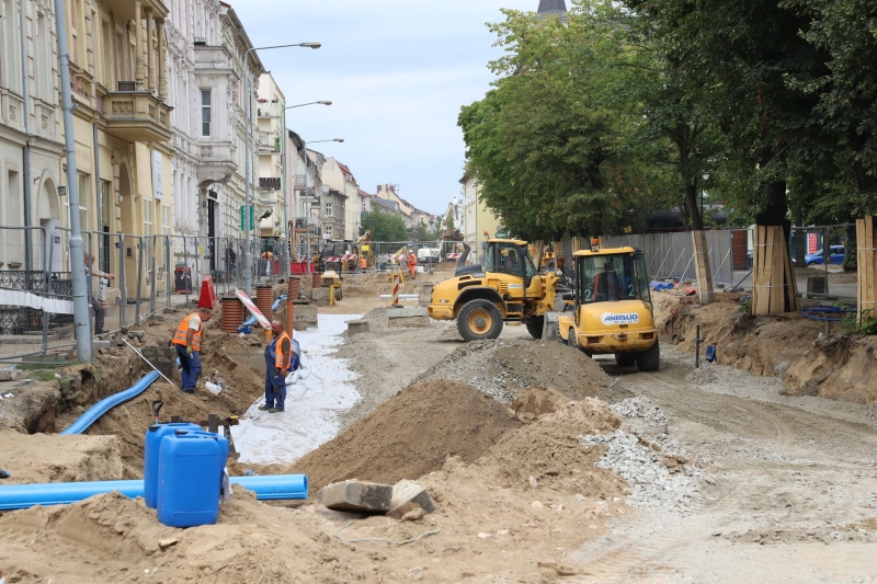 12/16 Co słychać na remontowanej Chrobrego i Mieszka I?