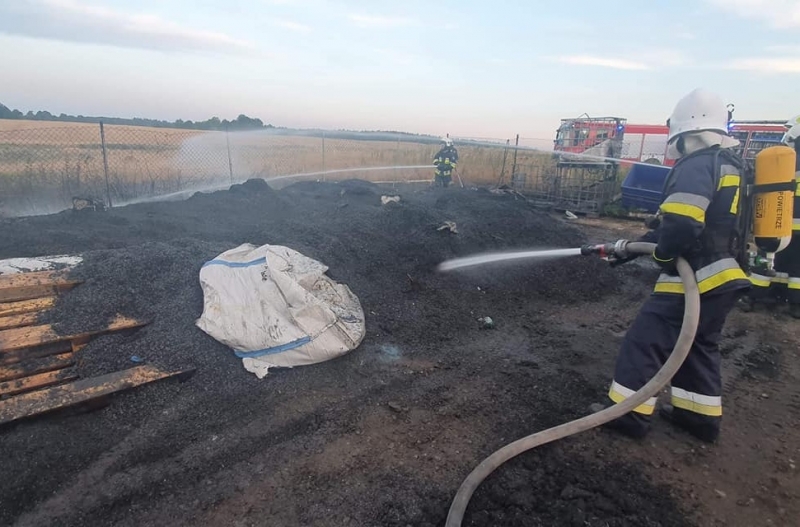 3/5 Pożar składowiska odpadów w Stanowicach