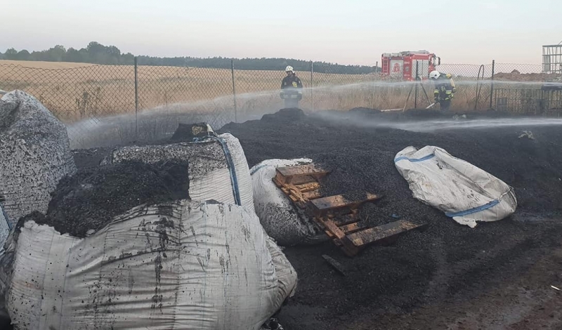 4/5 Pożar składowiska odpadów w Stanowicach