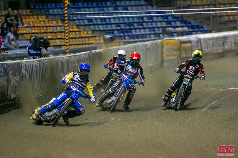 10/23 Moje Bermudy Stal - Betrad Sparta Wrocław