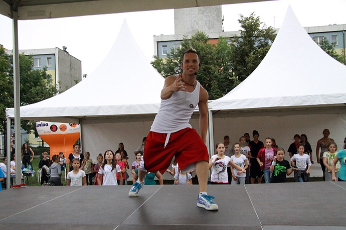 6/27 Gorzów: Warsztaty taneczne w ramach Jazdy Coolturalnej - os. Staszica 11.08.2011 r.