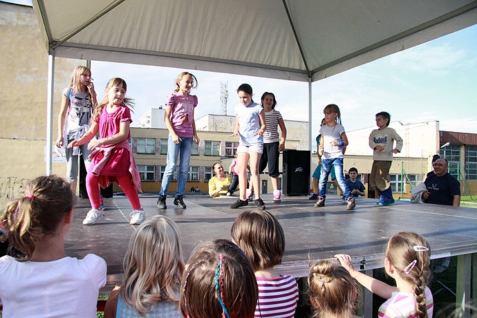 21/27 Gorzów: Warsztaty taneczne w ramach Jazdy Coolturalnej - os. Staszica 11.08.2011 r.