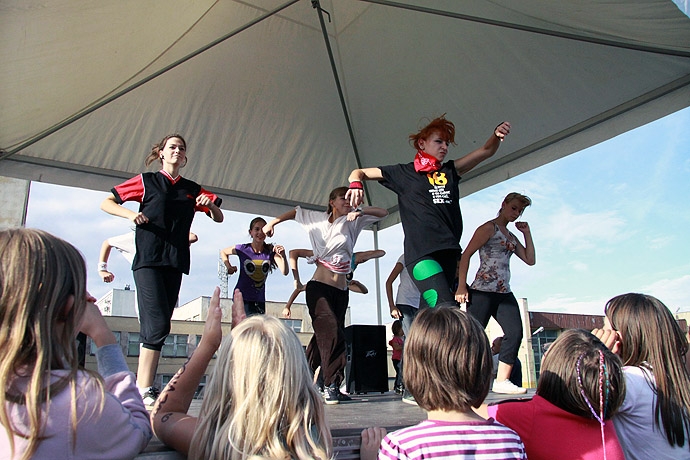 23/27 Gorzów: Warsztaty taneczne w ramach Jazdy Coolturalnej - os. Staszica 11.08.2011 r.