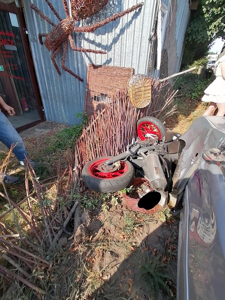 3/6 Zderzenie daewoo i motocykla