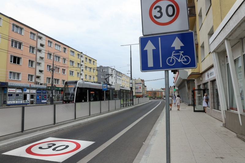 4/24 Ostatnie prace przy ul. Sikorskiego