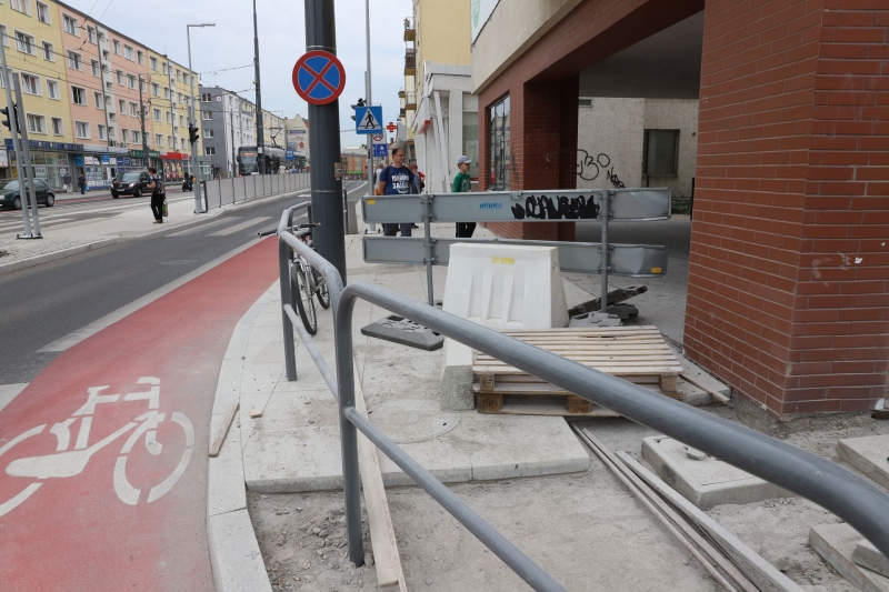 5/24 Ostatnie prace przy ul. Sikorskiego