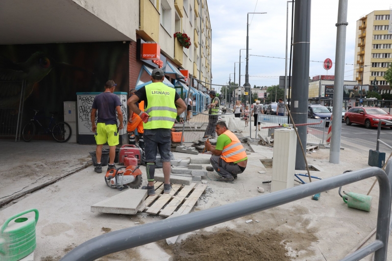 12/24 Ostatnie prace przy ul. Sikorskiego