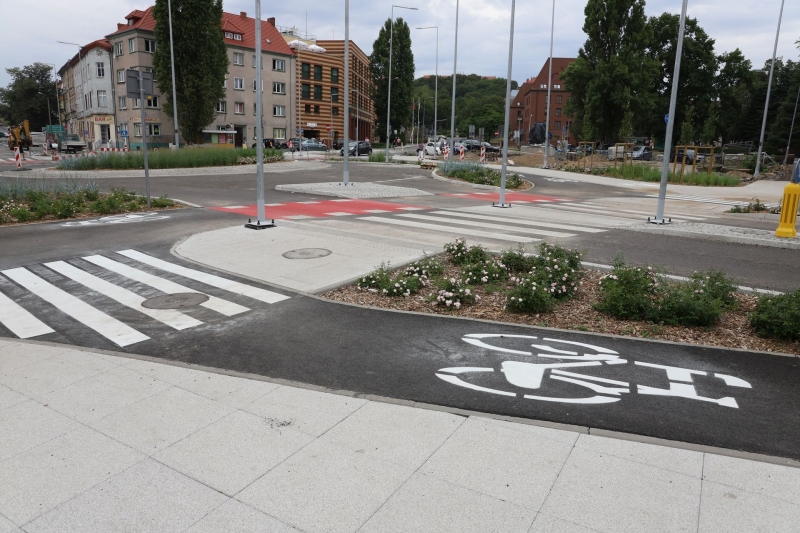 14/24 Ostatnie prace przy ul. Sikorskiego