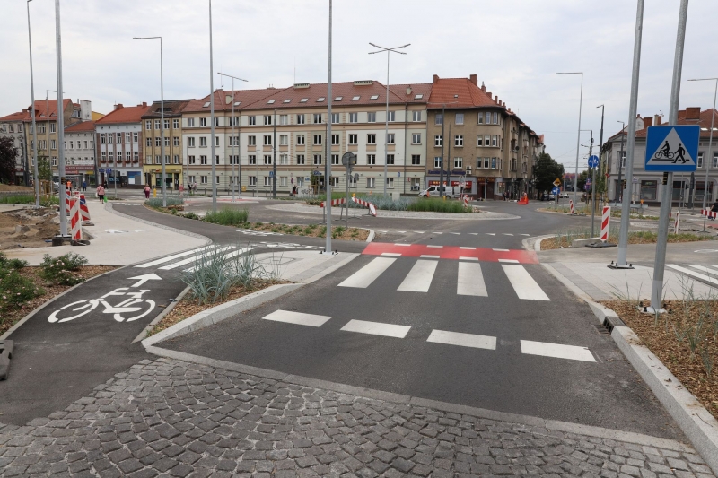 18/24 Ostatnie prace przy ul. Sikorskiego