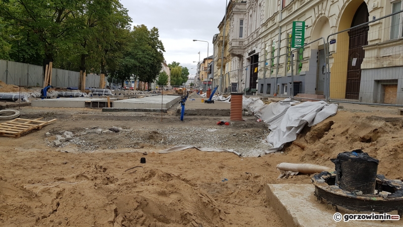 3/11 Budowa torowiska na Chrobrego