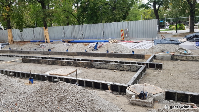 10/11 Budowa torowiska na Chrobrego