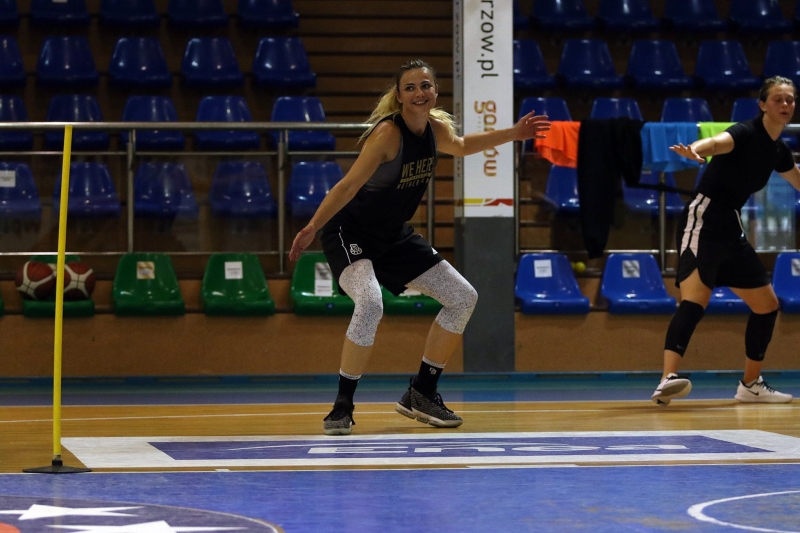 9/13 Pierwszy trening koszykarek