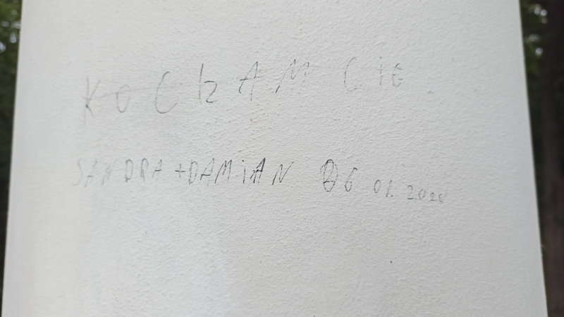 5/8 Zniszczony punkt widokowy na Kozaczej Górze