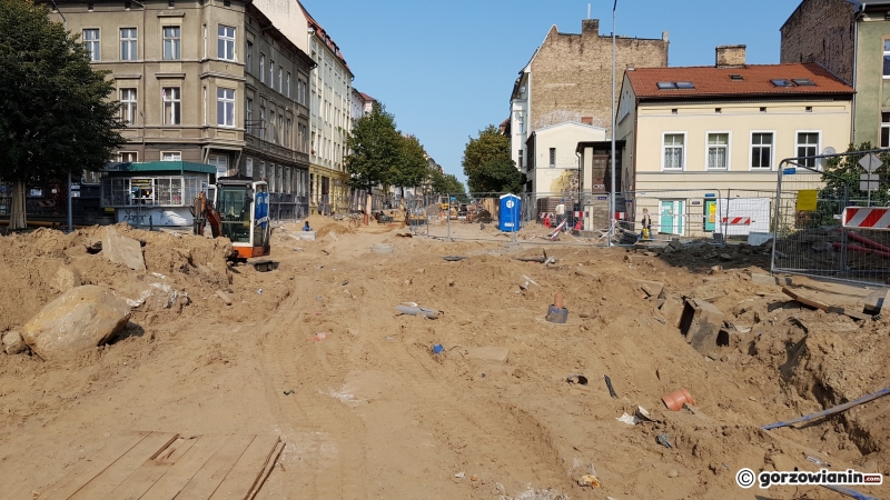 26/27 Rozkopana ul. Chrobrego i Mieszka I