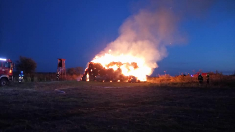 1/4 Pożar stogów siana