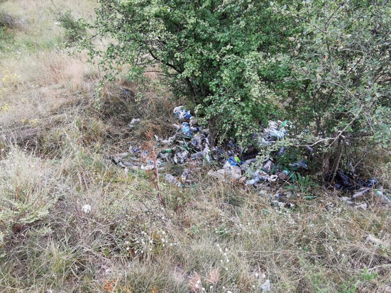 5/7 Śmieci na byłym poligonie przy Słowiańskiej