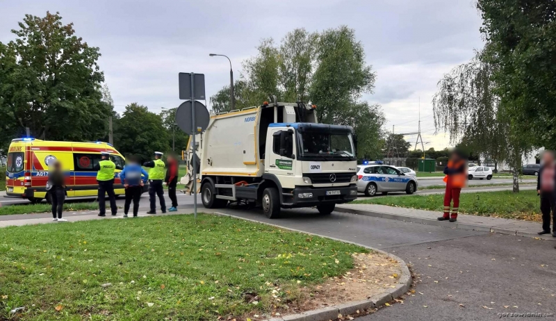 3/6 Śmieciarka potrąciła rowerzystę