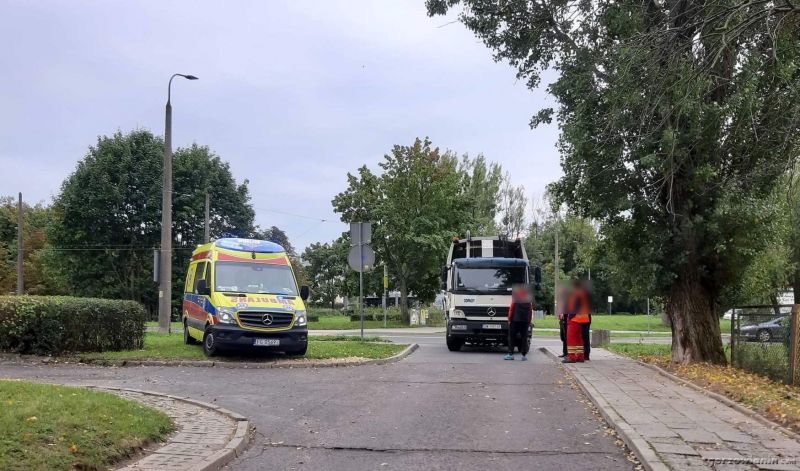 5/6 Śmieciarka potrąciła rowerzystę