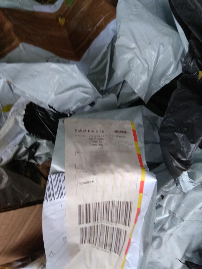 5/7 Zaśmiecony park przy Walczaka