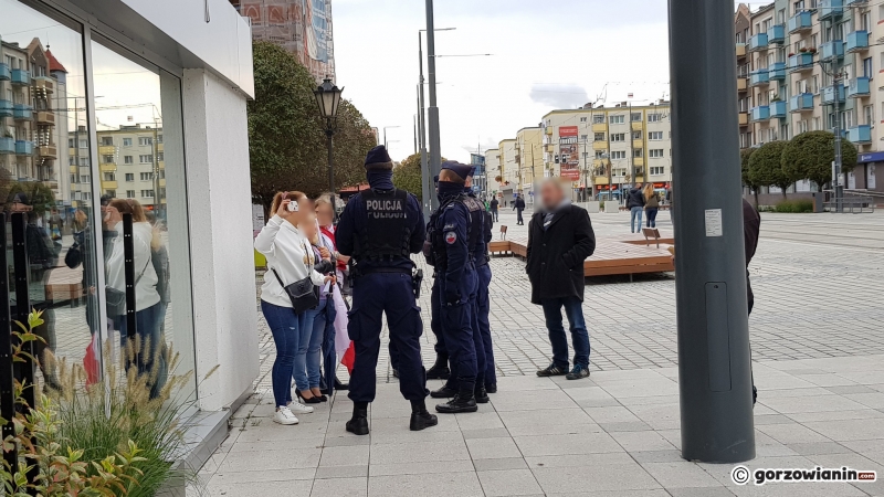 2/13 Protest antycovidowców