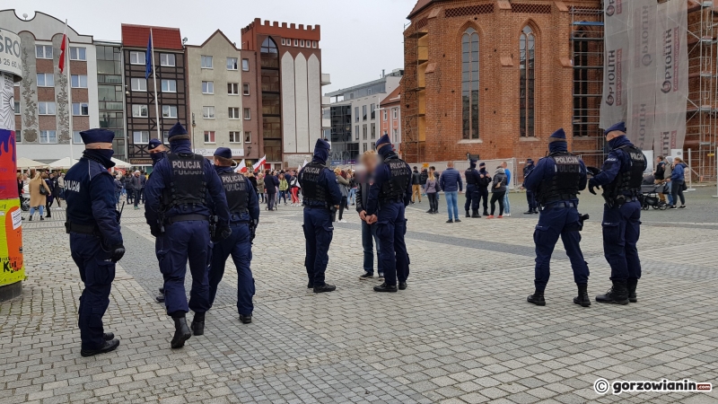 13/13 Protest antycovidowców