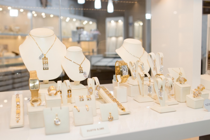 11/15 Salon Jubilerski Magar