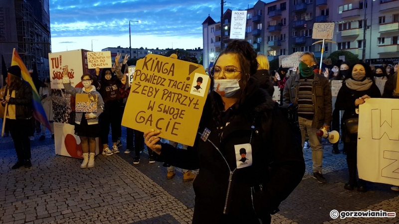 2/20 Nie składamy parasolek. Protest w Gorzowie