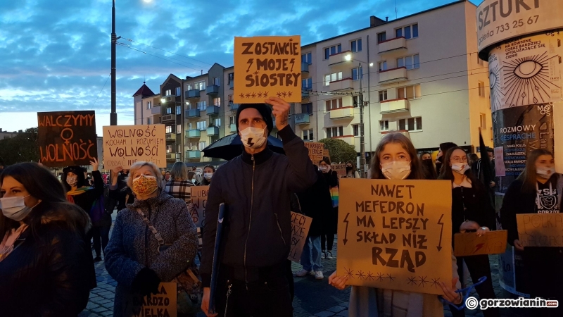 4/20 Nie składamy parasolek. Protest w Gorzowie