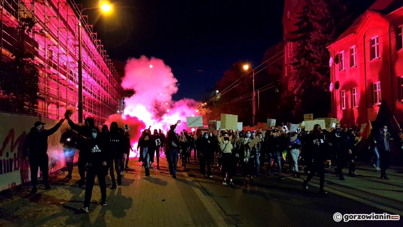 19/20 Nie składamy parasolek. Protest w Gorzowie