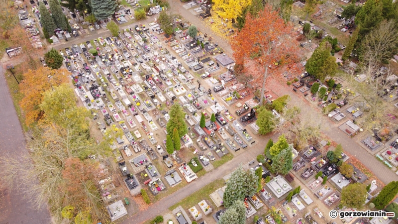 9/24 Wszystkich Świętych: Pusty cmentarz