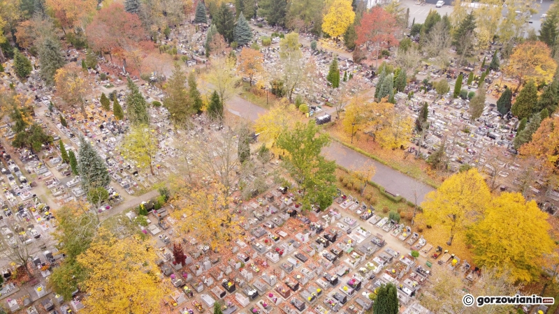 10/24 Wszystkich Świętych: Pusty cmentarz