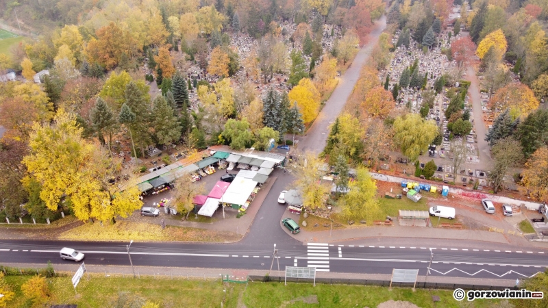 23/24 Wszystkich Świętych: Pusty cmentarz