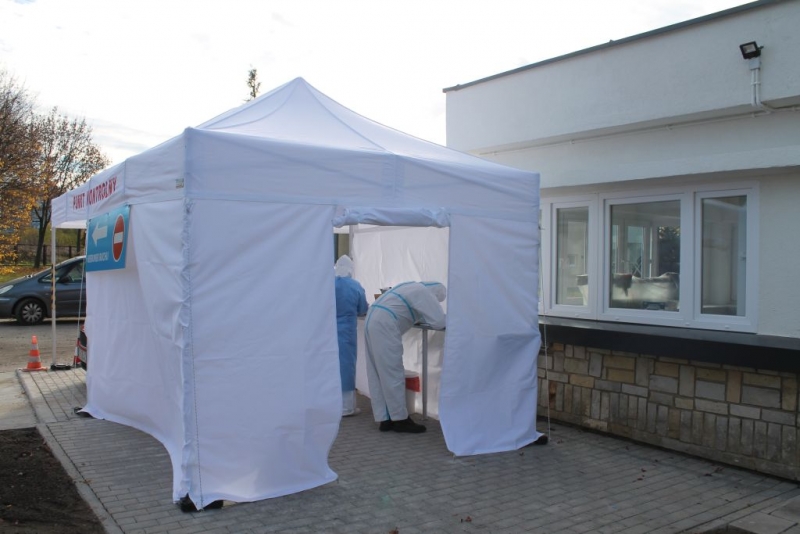 3/6 Terytorialsi pomagają w szpitalu