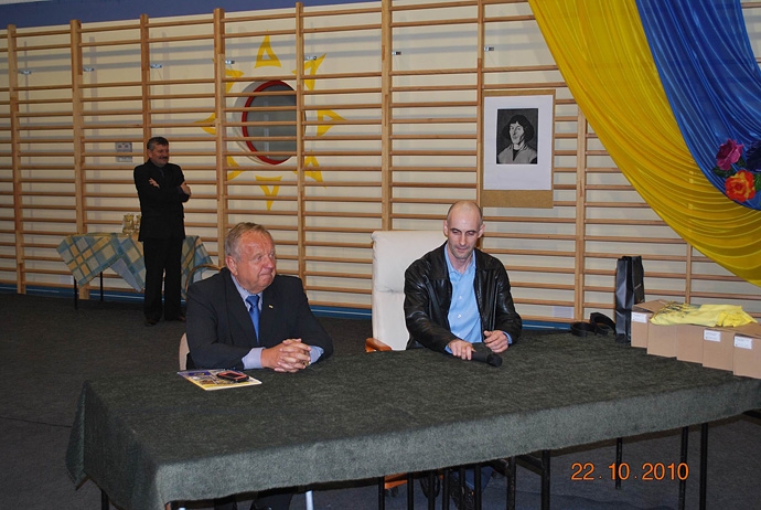 3/28 Gollob rozdawał autografy w Witnicy