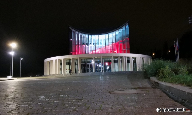 10/11 Biało-czerwone iluminacje w Gorzowie
