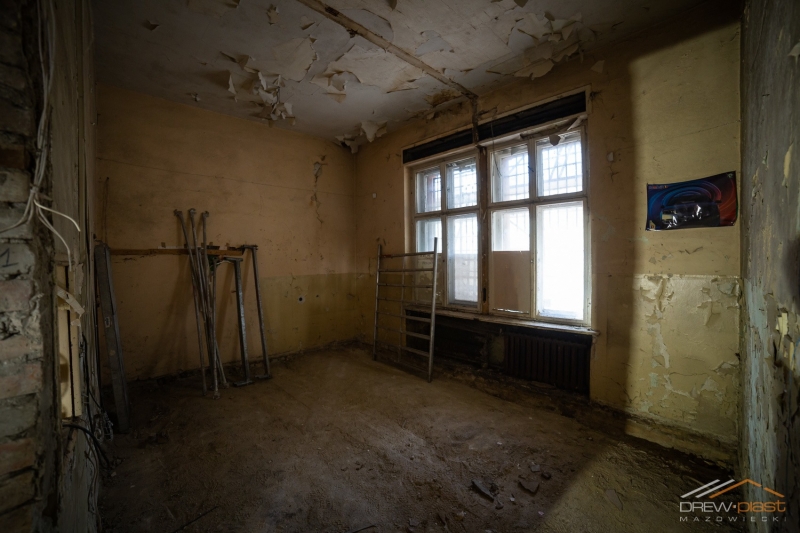 3/13 Zobacz, jak wyglądają prace w środku willi Jaehnego