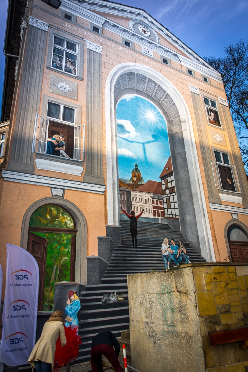 2/6 Nowy mural przy Jagiełły