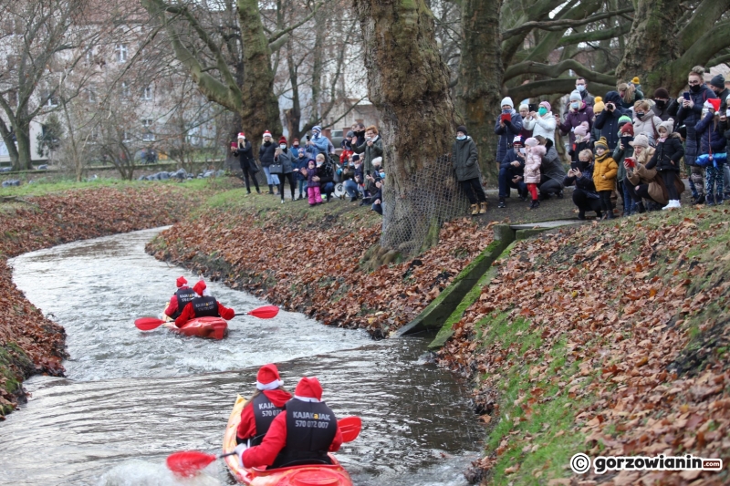18/18 Mikołaje w kajakach