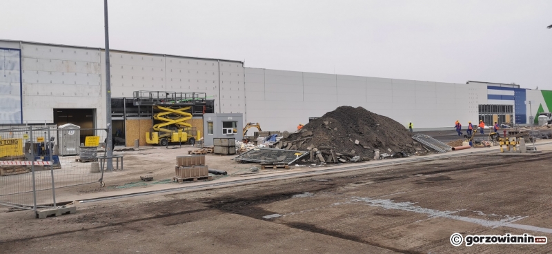 8/13 Prace przy budowie Leroy Merlin