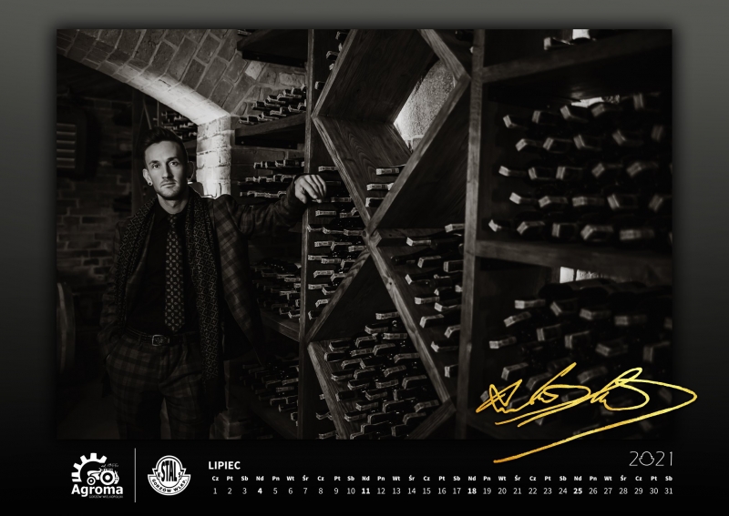 9/13 Stalowy kalendarz 2021