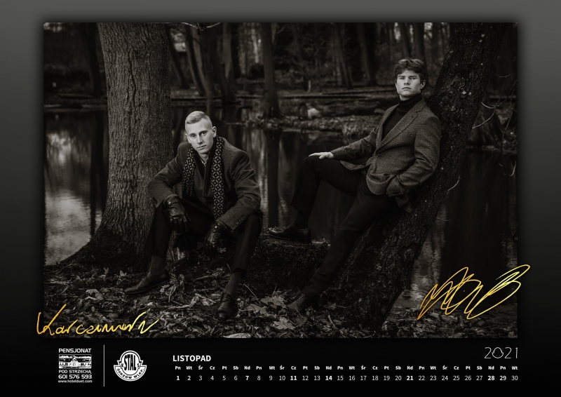 13/13 Stalowy kalendarz 2021