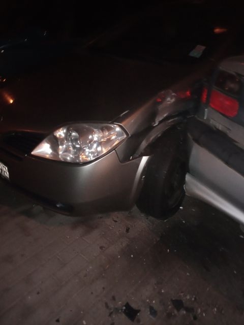 4/6 Rozbite auta przy Matejki