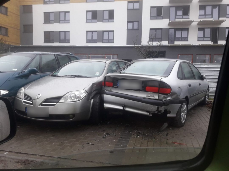 6/6 Rozbite auta przy Matejki