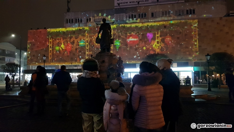 10/10 Video mapping na 