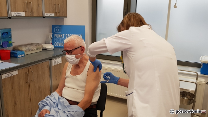 4/12 Szczepienie przeciwko COVID-19 w gorzowskim szpitalu