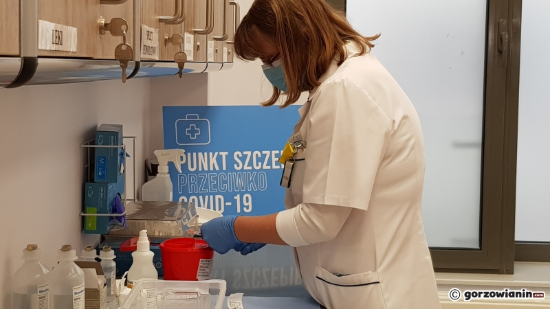 10/12 Szczepienie przeciwko COVID-19 w gorzowskim szpitalu