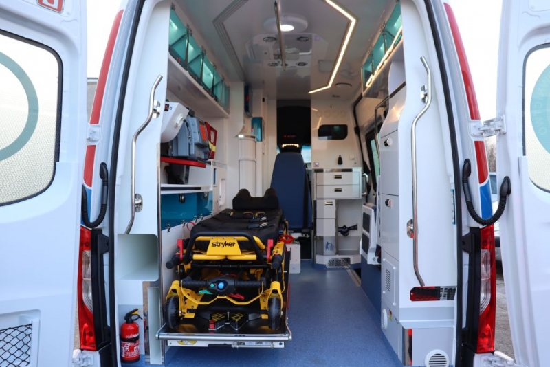 7/10 Nowa karetka dla gorzowskiego szpitala